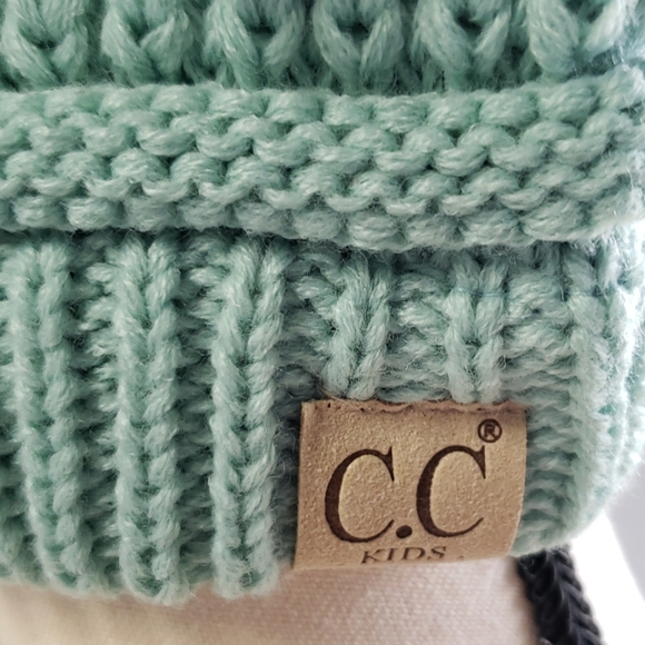 CC Kids' Messy Bun Beanie - Picture 4 of 7